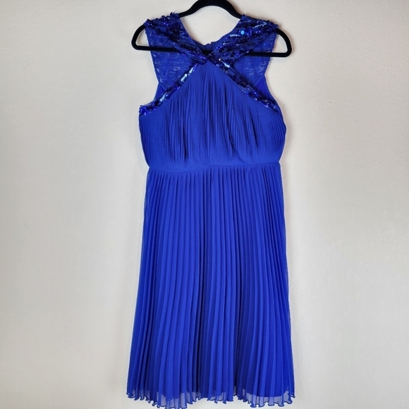 NWT Adrianna Papell Pleated Chiffon Sequin Halter Dress Brilliant Sapphire Sz 8 - Picture 5 of 15